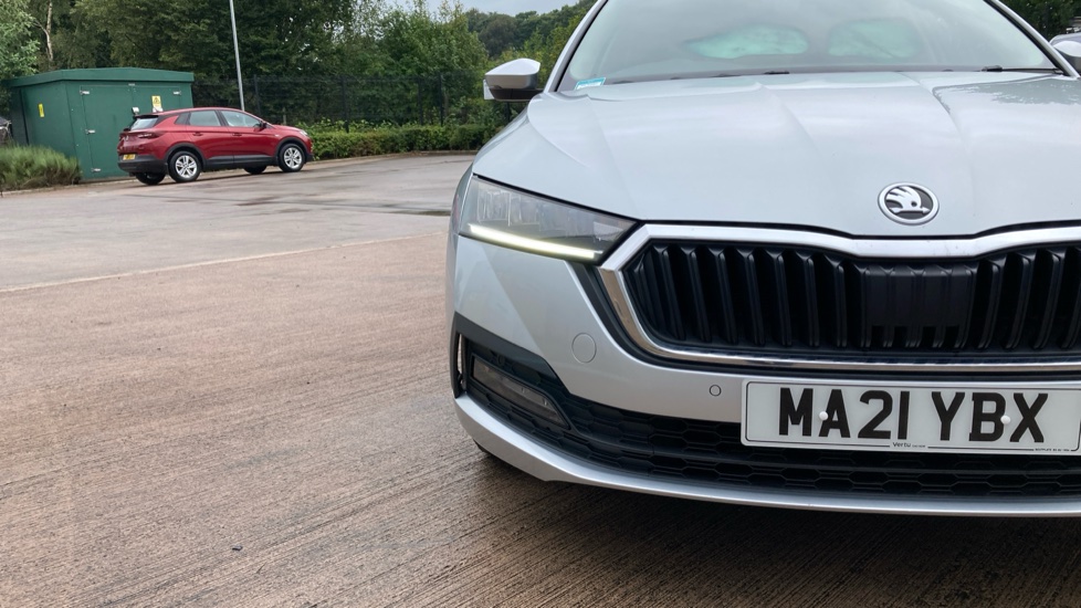 Skoda Octavia 1.0 TSI e-TEC SE Technology 5dr DSG Petrol Hatchback - Image 36
