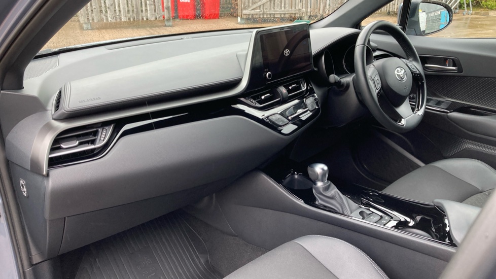 Toyota C-HR 2.0 Hybrid Design 5dr CVT Hybrid Hatchback - Image 9