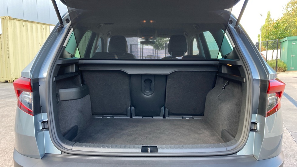 Skoda Karoq 1.5 TSI SE L 5dr Petrol Estate - Image 4
