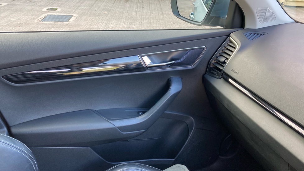 Skoda Karoq 1.5 TSI SE L 5dr Petrol Estate - Image 28