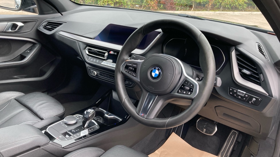 BMW 1 Series 118i M Sport 5dr Step Auto Petrol Hatchback - Image 11