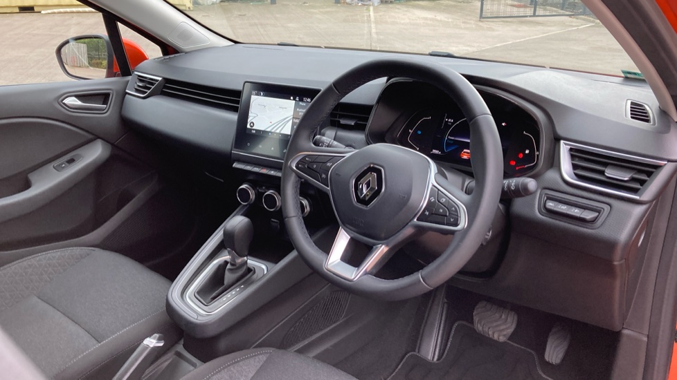 Renault Clio 1.6 E-TECH Hybrid 140 Iconic Edition 5dr Auto Hybrid Hatchback - Image 11