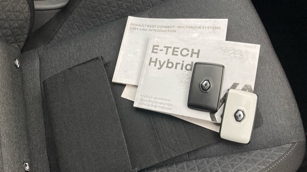 Renault Clio 1.6 E-TECH Hybrid 140 Iconic Edition 5dr Auto Hybrid Hatchback - Image 19