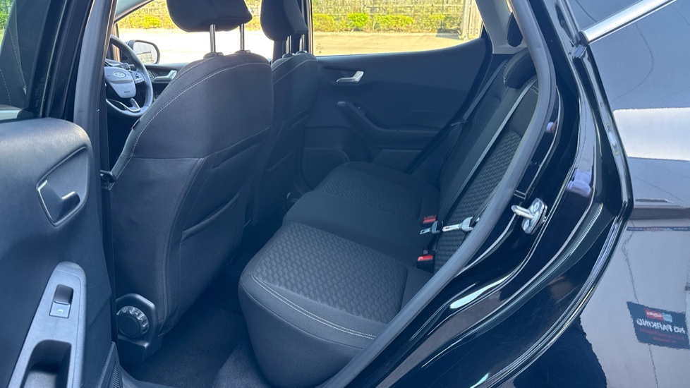 Ford Fiesta 1.0 EcoBoost Titanium 5dr Petrol Hatchback - Image 16