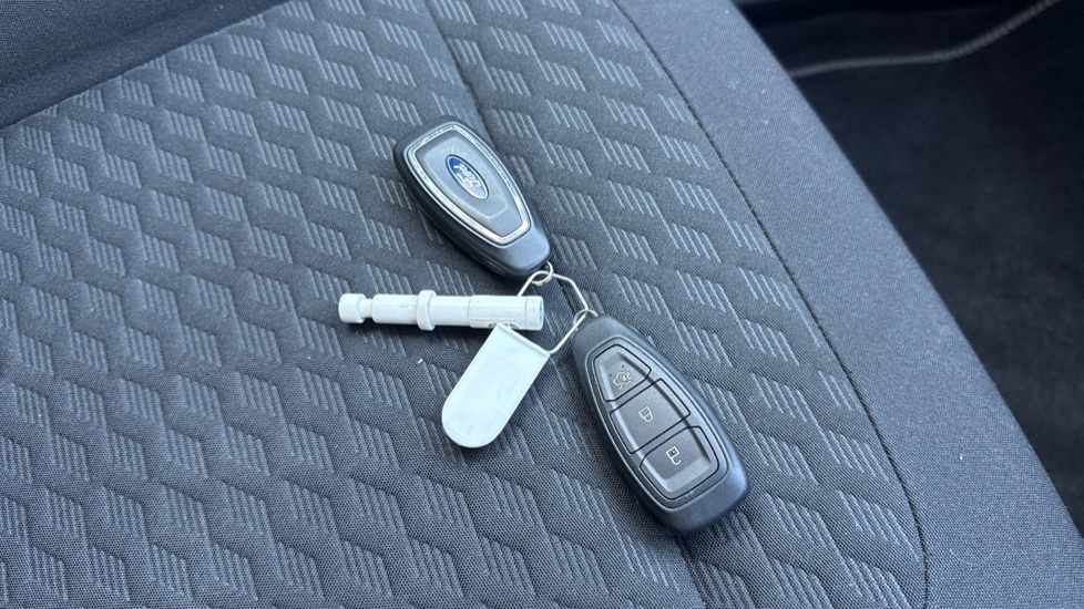 Ford Fiesta 1.0 EcoBoost Titanium 5dr Petrol Hatchback - Image 20