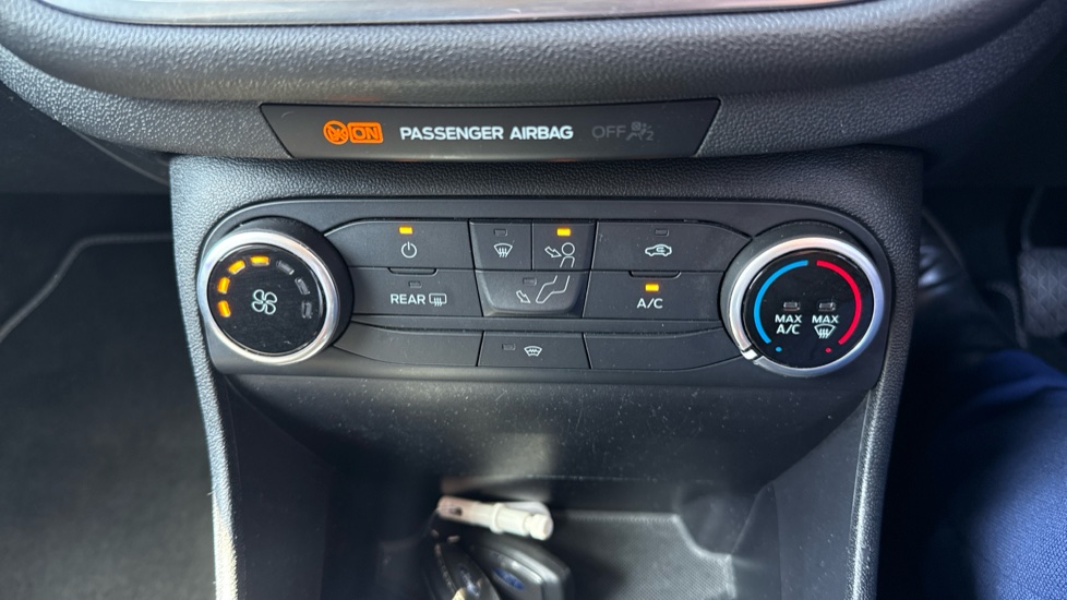 Ford Fiesta 1.0 EcoBoost Titanium 5dr Petrol Hatchback - Image 30