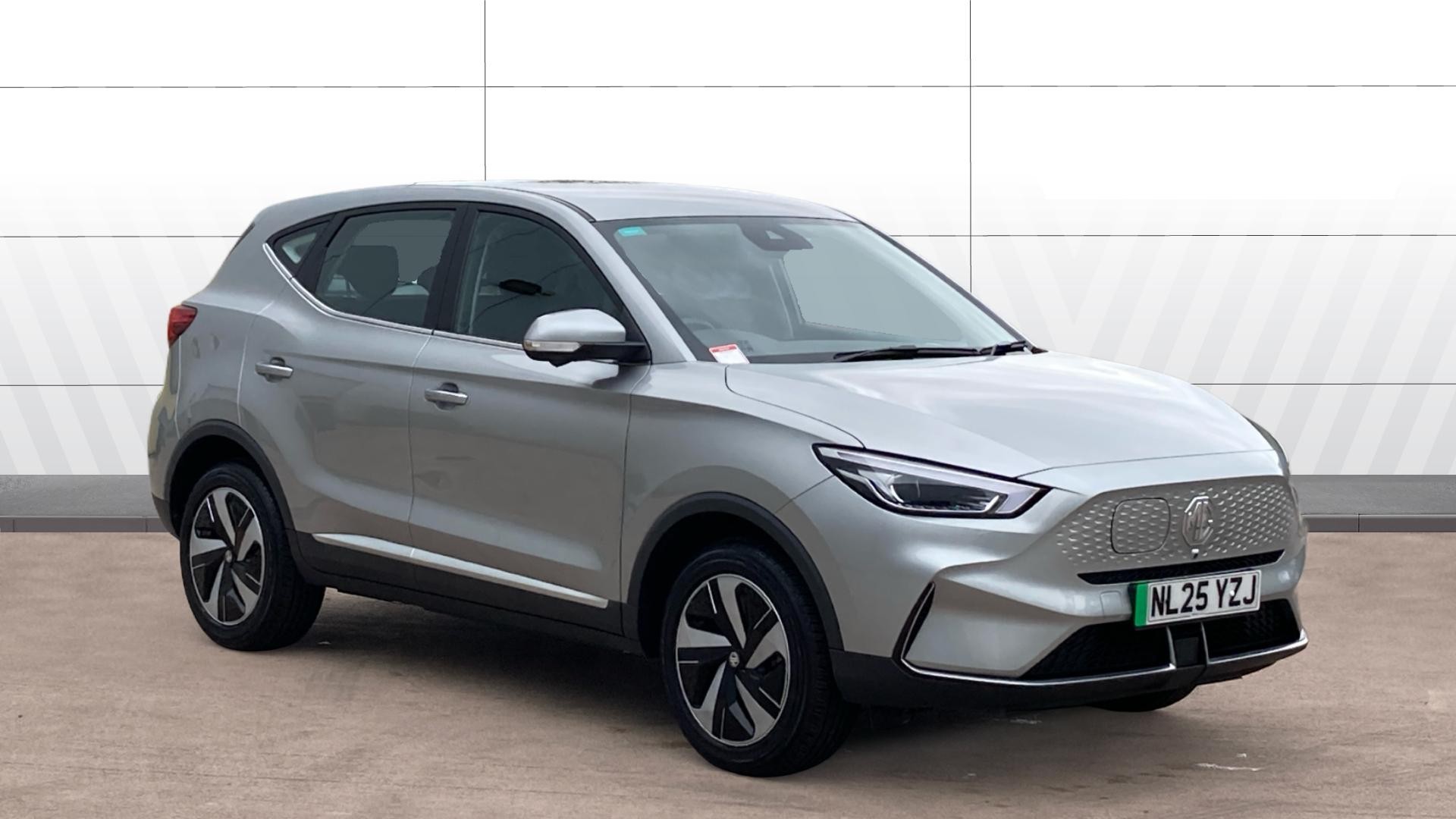 MG ZS listing photo