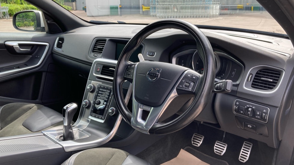 Volvo S60 D4 [190] R DESIGN Nav 4dr Diesel Saloon - Image 11