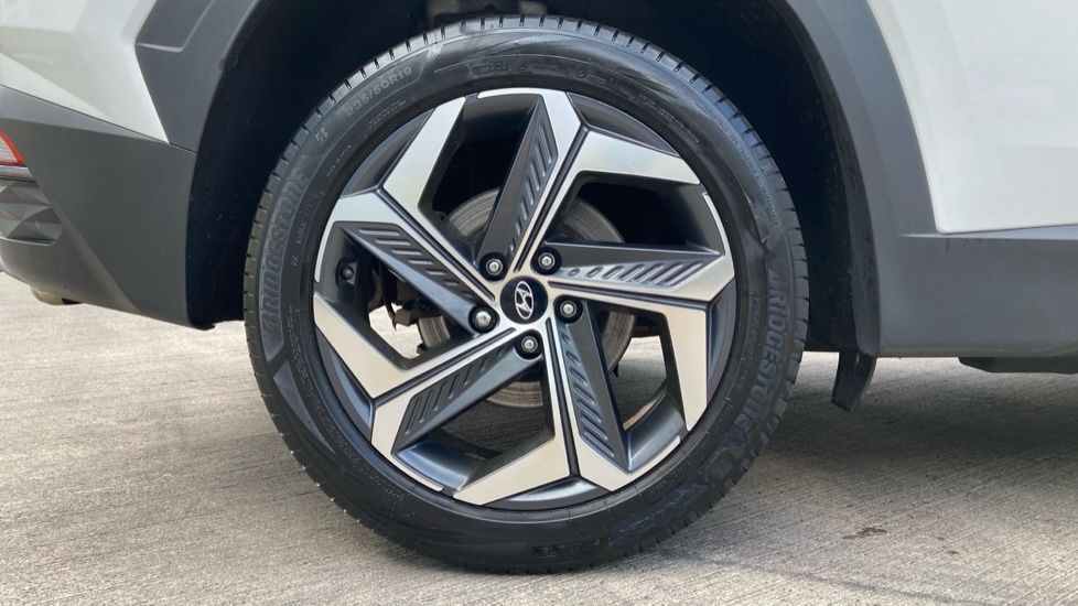 Hyundai TUCSON 1.6 TGDi Hybrid 230 Ultimate 5dr 2WD Auto Hybrid Estate - Image 7