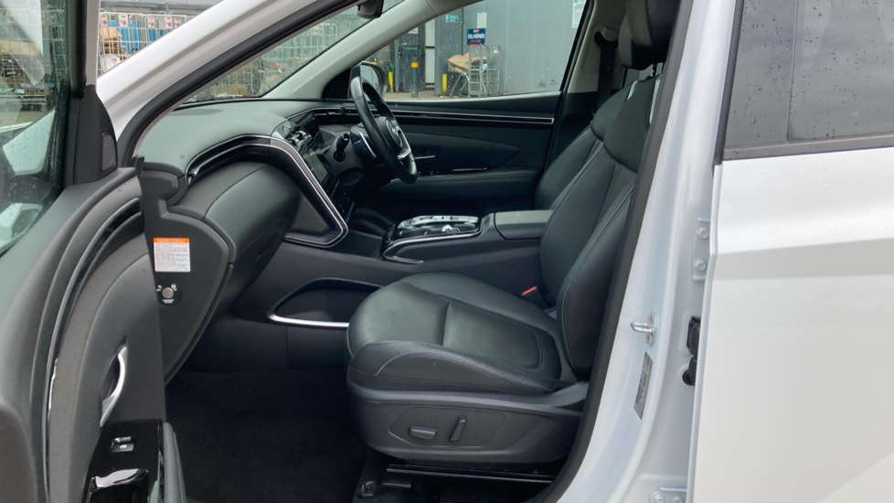 Hyundai TUCSON 1.6 TGDi Hybrid 230 Ultimate 5dr 2WD Auto Hybrid Estate - Image 42