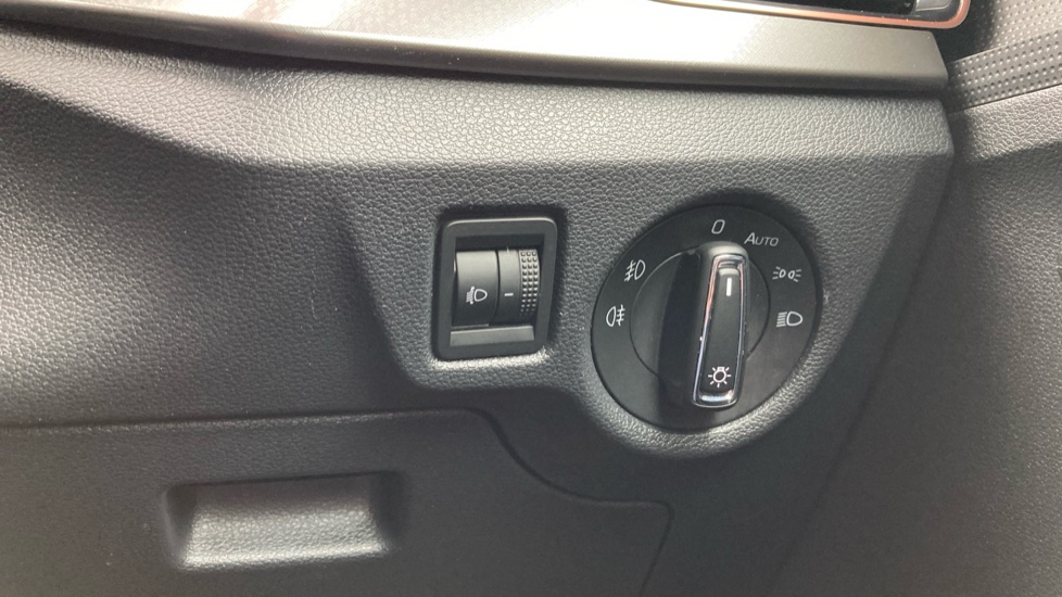 Skoda Scala 1.0 TSI SE L 5dr DSG Petrol Hatchback - Image 28