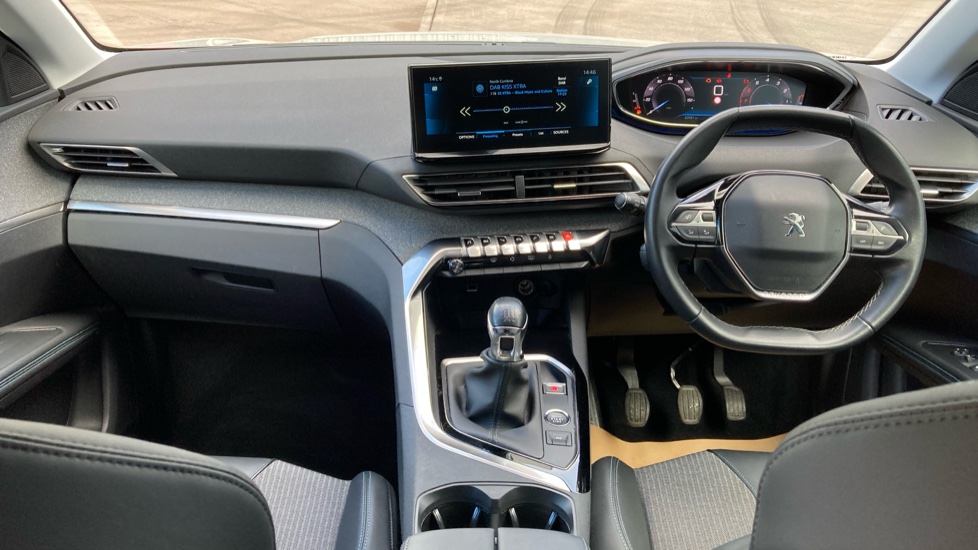 Peugeot 3008 1.2 PureTech Allure Premium 5dr Petrol Estate - Image 10