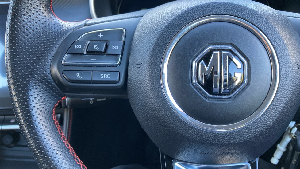 MG ZS 1.5 VTi-TECH Exclusive 5dr Petrol Hatchback - Image 21
