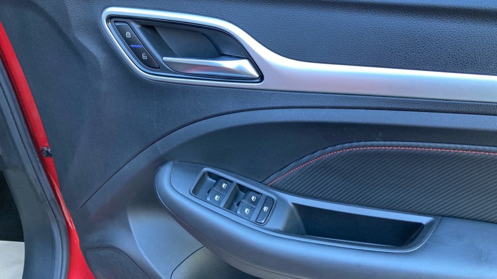 MG ZS 1.5 VTi-TECH Exclusive 5dr Petrol Hatchback - Image 28