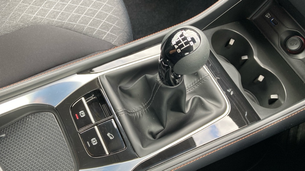 MG HS 1.5 T-GDI SE 5dr Petrol Hatchback - Image 13