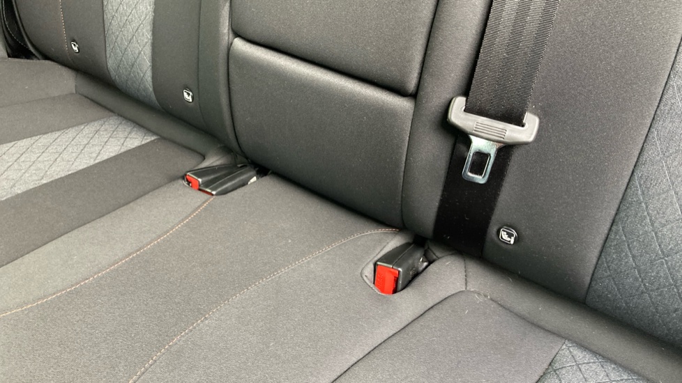 MG HS 1.5 T-GDI SE 5dr Petrol Hatchback - Image 17