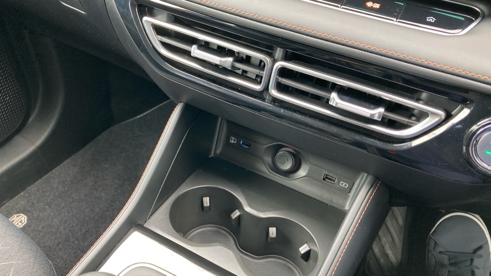 MG HS 1.5 T-GDI SE 5dr Petrol Hatchback - Image 19