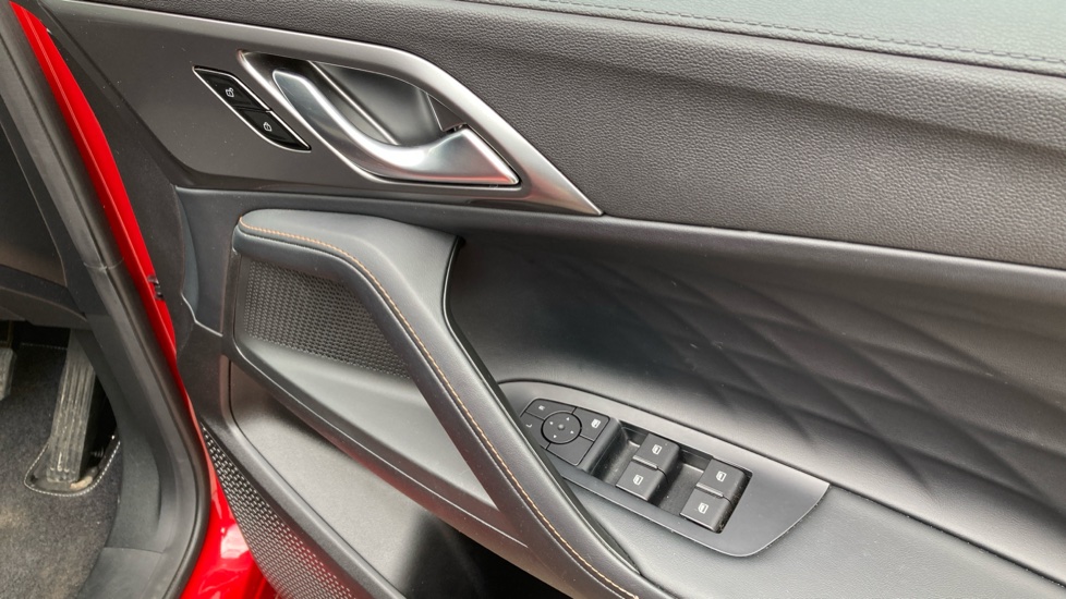 MG HS 1.5 T-GDI SE 5dr Petrol Hatchback - Image 28