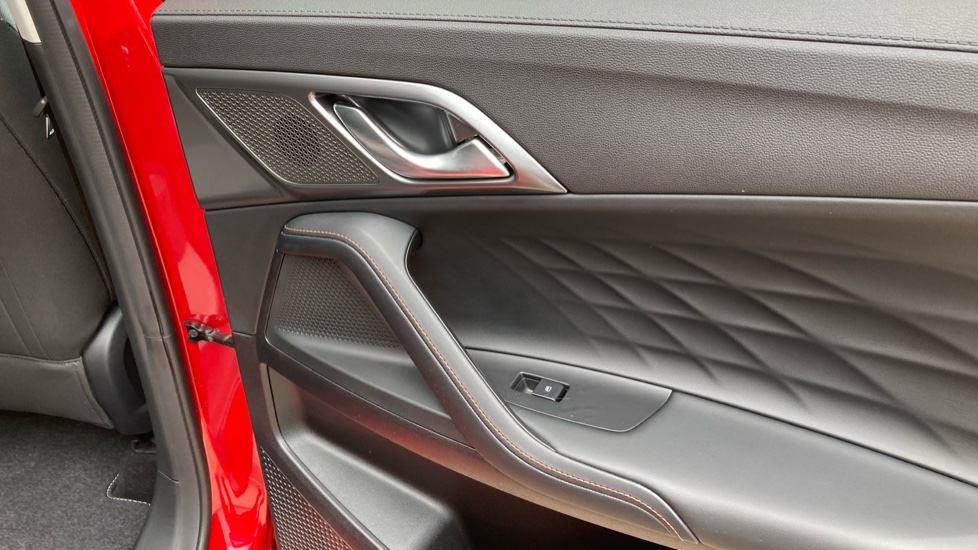 MG HS 1.5 T-GDI SE 5dr Petrol Hatchback - Image 32