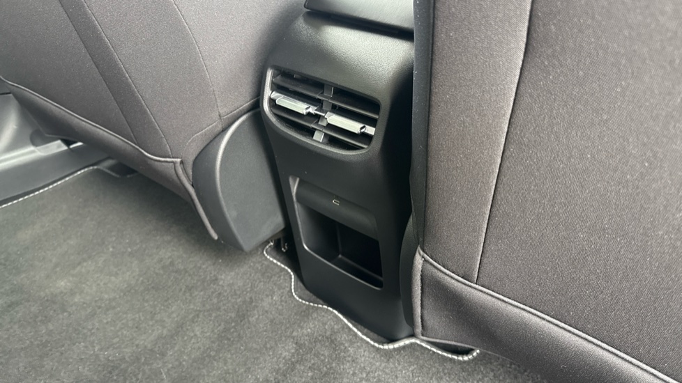 MG MG4 Urban 118kW Premium Long Range 54kWh 5dr Auto Electric Hatchback - Image 35