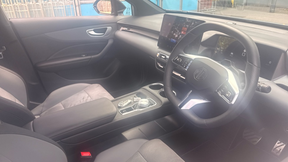 MG MG4 320kW XPOWER 64kWh 5dr Auto Electric Hatchback - Image 11