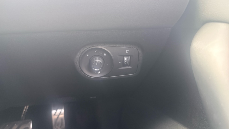 MG MG4 320kW XPOWER 64kWh 5dr Auto Electric Hatchback - Image 30
