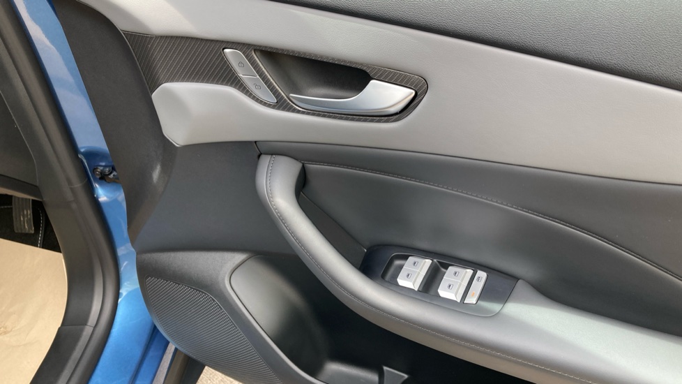 MG MGS5 170kW Trophy EV Long Range 64kWh 5dr Auto Electric Estate - Image 28