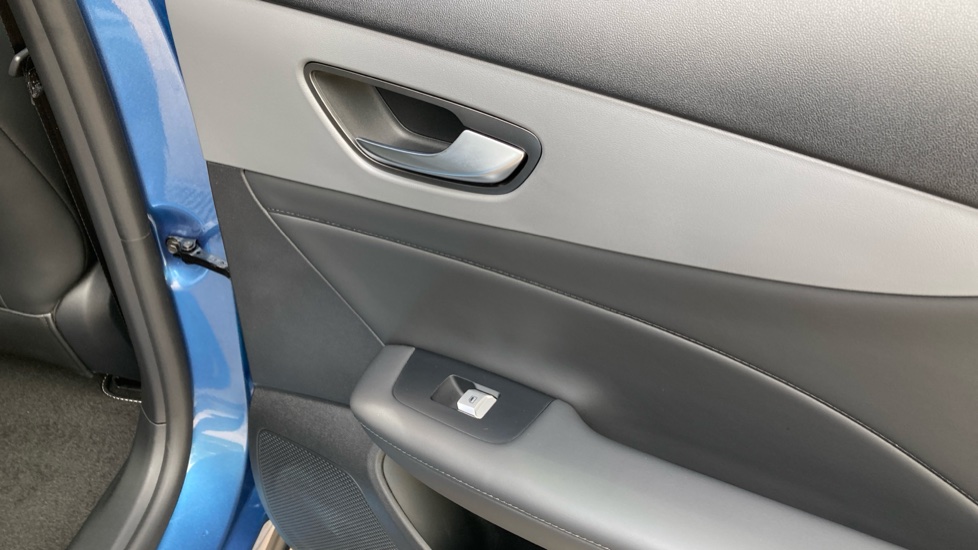 MG MGS5 170kW Trophy EV Long Range 64kWh 5dr Auto Electric Estate - Image 32