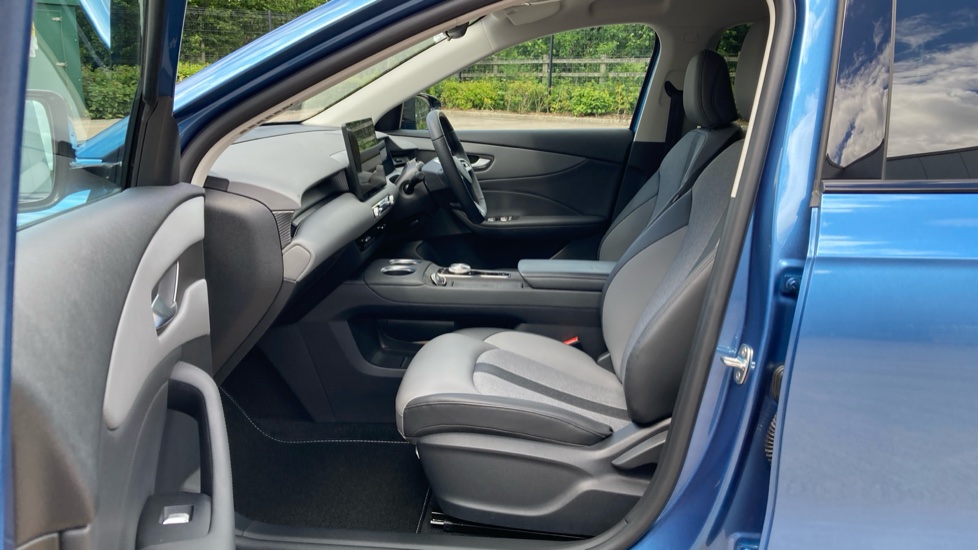 MG MGS5 170kW Trophy EV Long Range 64kWh 5dr Auto Electric Estate - Image 40