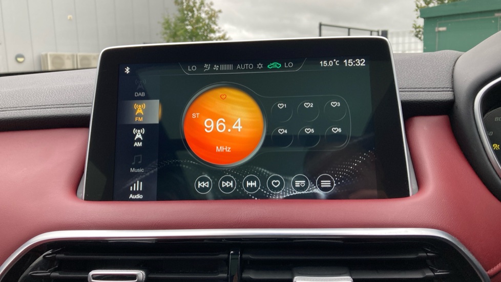 MG HS 1.5 T-GDI PHEV Exclusive 5dr Auto Hatchback - Image 12