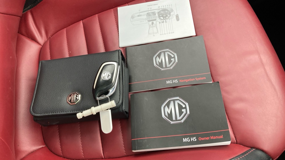 MG HS 1.5 T-GDI PHEV Exclusive 5dr Auto Hatchback - Image 19