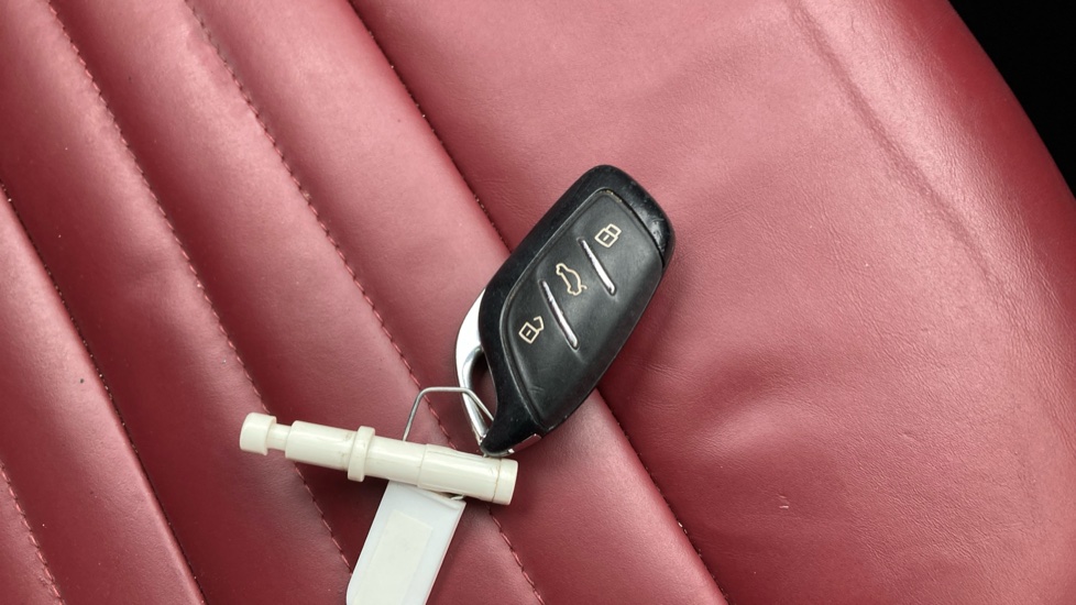 MG HS 1.5 T-GDI PHEV Exclusive 5dr Auto Hatchback - Image 20