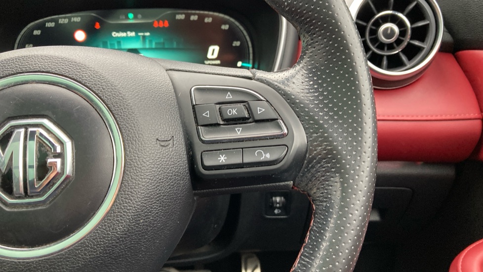 MG HS 1.5 T-GDI PHEV Exclusive 5dr Auto Hatchback - Image 22
