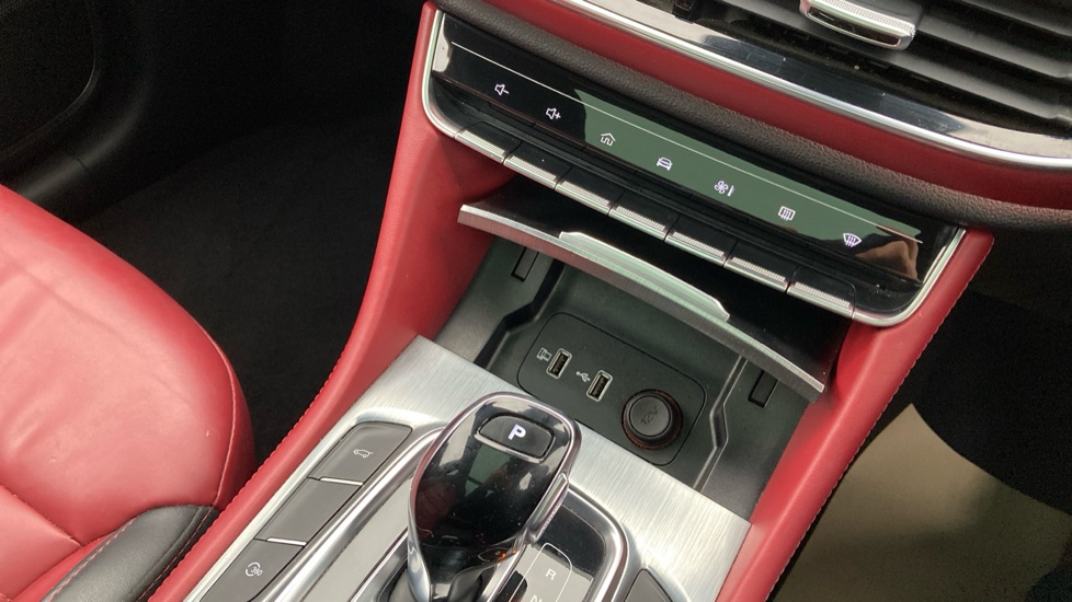 MG HS 1.5 T-GDI PHEV Exclusive 5dr Auto Hatchback - Image 26