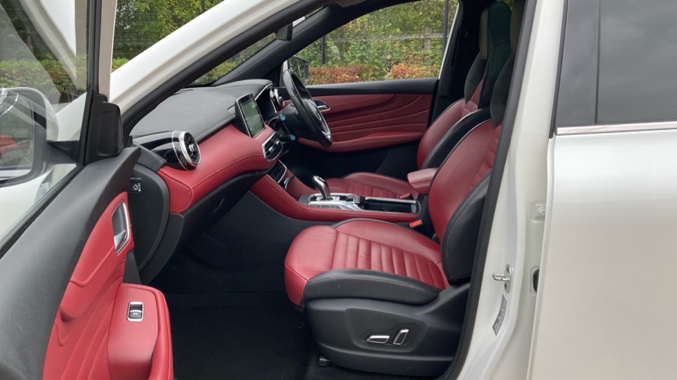 MG HS 1.5 T-GDI PHEV Exclusive 5dr Auto Hatchback - Image 44