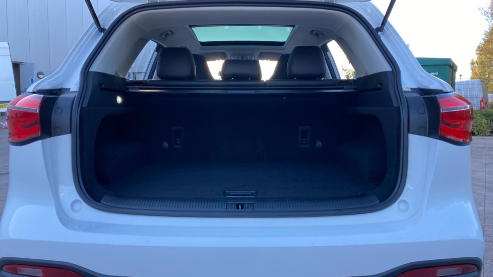 MG HS 1.5 T-GDI Exclusive 5dr Petrol Hatchback - Image 4