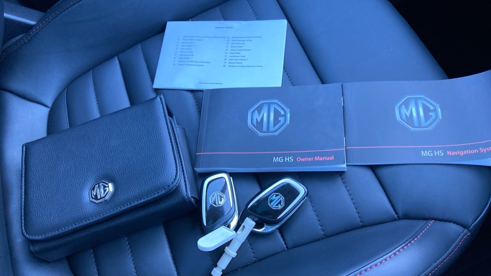 MG HS 1.5 T-GDI Exclusive 5dr Petrol Hatchback - Image 19