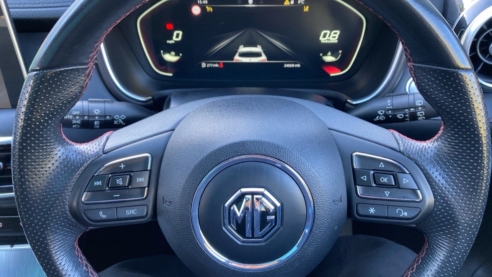 MG HS 1.5 T-GDI Exclusive 5dr Petrol Hatchback - Image 23