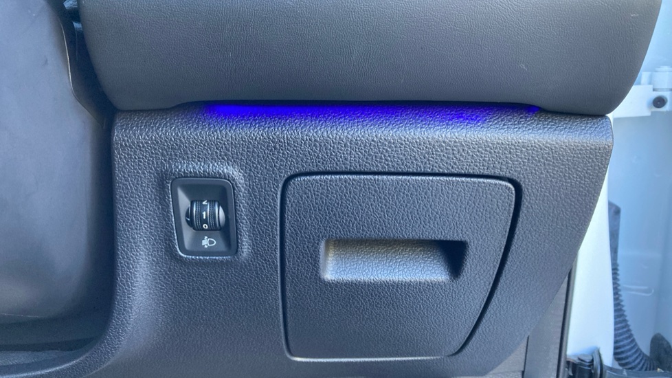 MG HS 1.5 T-GDI Exclusive 5dr Petrol Hatchback - Image 31