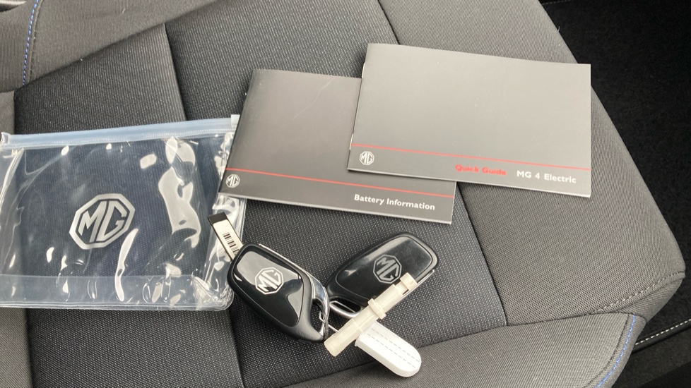 MG MG4 125kW SE [Nav] EV 49kWh 5dr Auto Electric Hatchback - Image 19