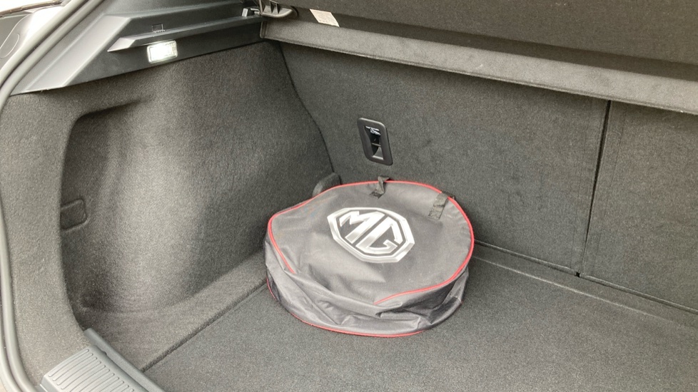 MG MG4 125kW SE [Nav] EV 49kWh 5dr Auto Electric Hatchback - Image 35