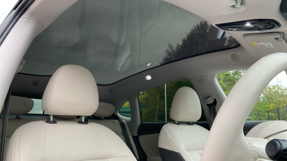 MG IM6 300kW Long Range 100kWh 5dr Auto Electric Estate - Image 30