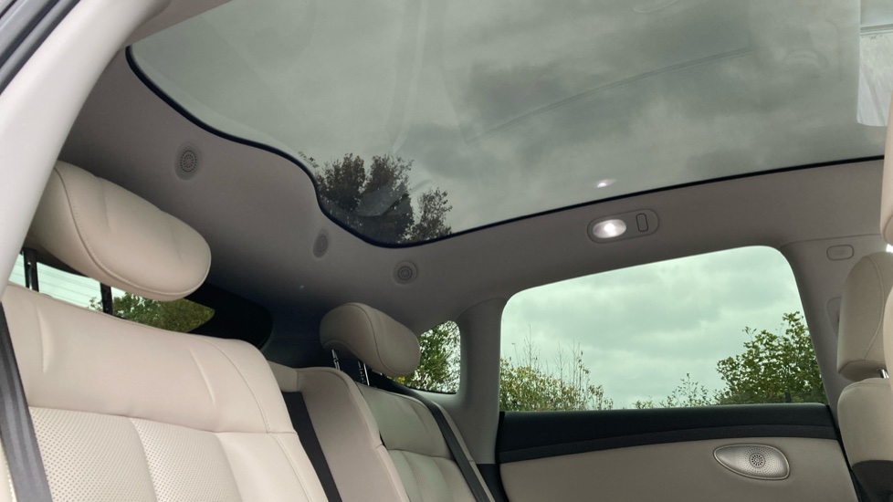 MG IM6 300kW Long Range 100kWh 5dr Auto Electric Estate - Image 35