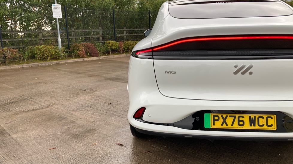MG IM6 300kW Long Range 100kWh 5dr Auto Electric Estate - Image 39