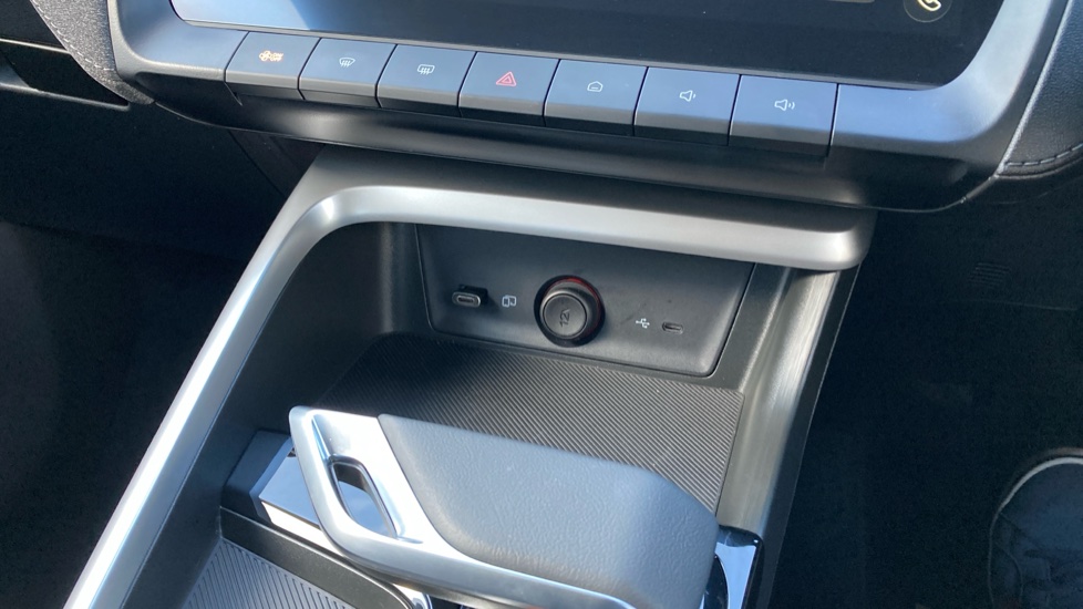 MG ZS 1.5 Hybrid+ SE 5dr Auto Hybrid Hatchback - Image 24