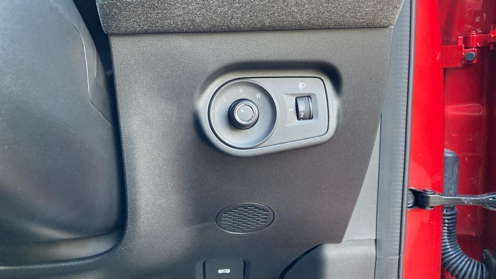 MG ZS 1.5 Hybrid+ SE 5dr Auto Hybrid Hatchback - Image 27