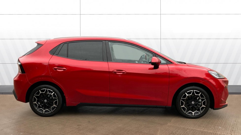 MG MG4 Urban 118kW Premium Long Range 54kWh 5dr Auto Electric Hatchback - Image 5