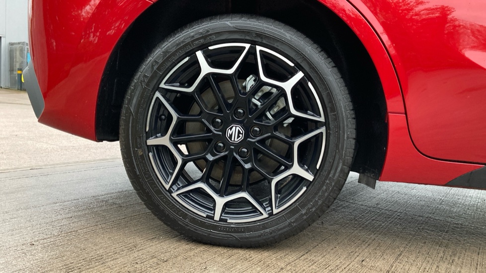 MG MG4 Urban 118kW Premium Long Range 54kWh 5dr Auto Electric Hatchback - Image 7