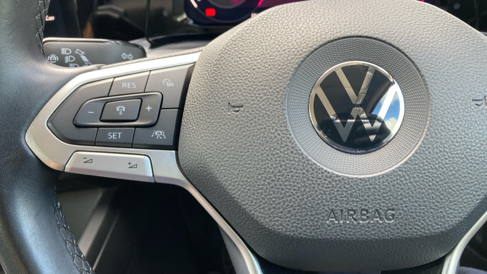 Volkswagen Golf 1.5 TSI Style 5dr Petrol Hatchback - Image 21