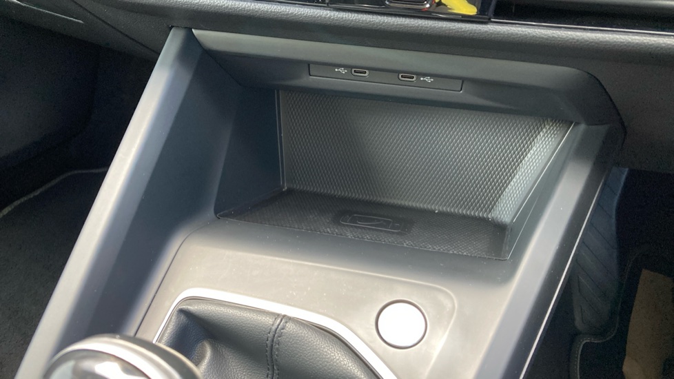 Volkswagen Golf 1.5 TSI Style 5dr Petrol Hatchback - Image 23